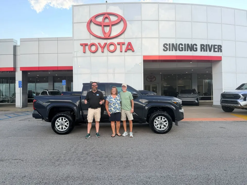 Barry’s Toyota Tacoma from Killen, Alabama — found by Byron Green of Byron Finds Cars